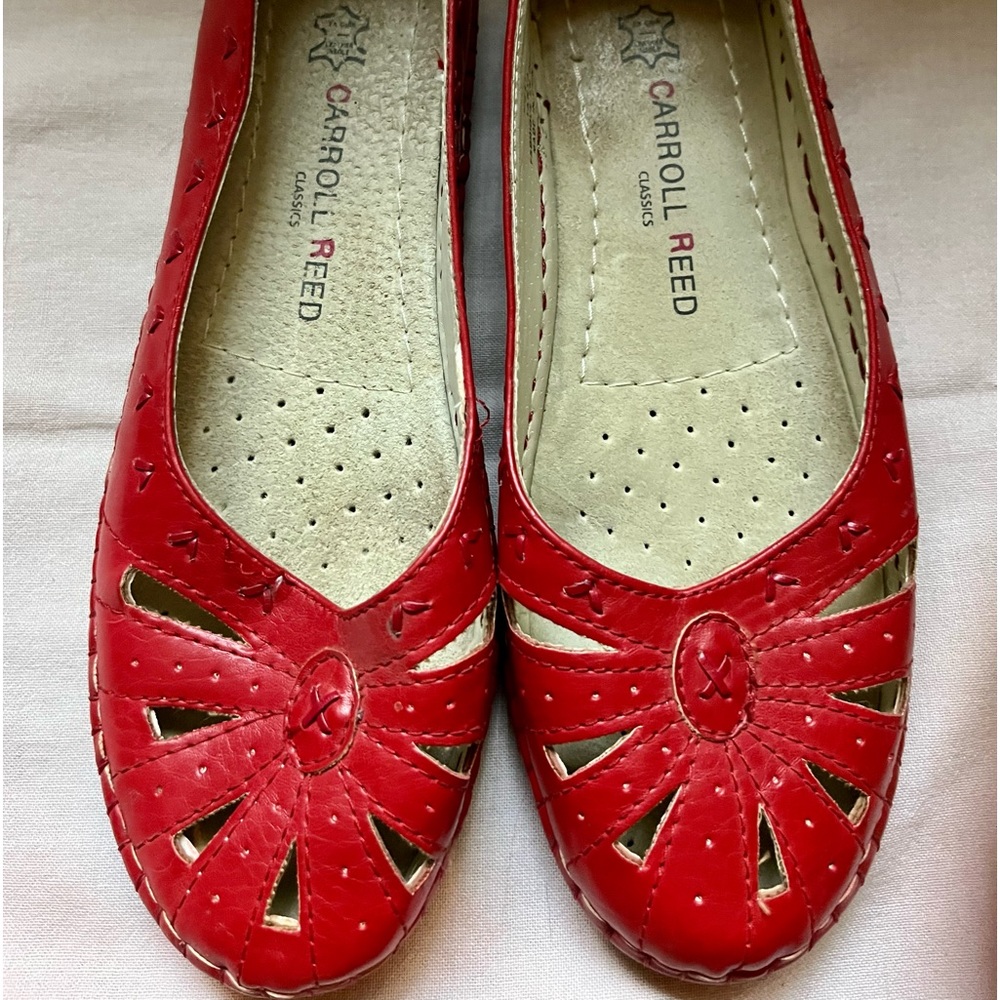 NWOT Carroll Reed Classics Leather Shoes, Size 8 gorgeous red colour